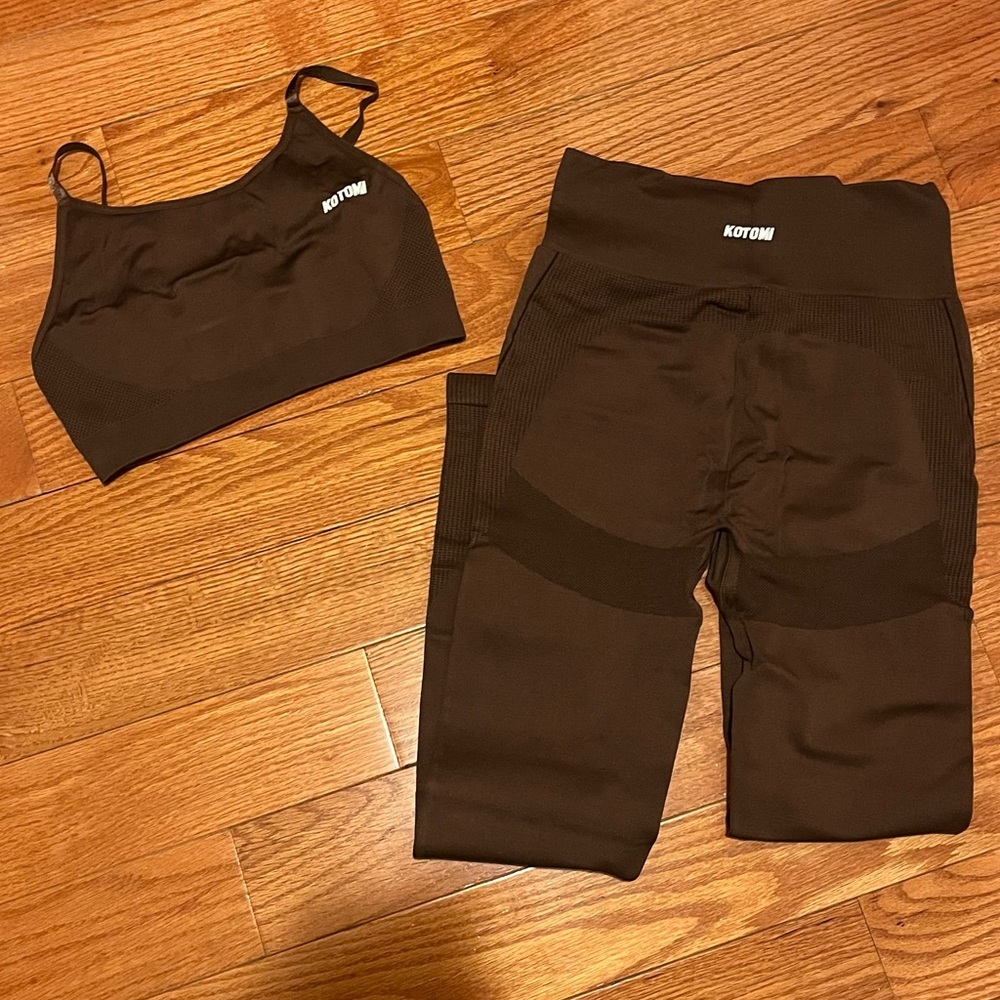 Kotomi Swim Brown Workout Sports Bra & Leggings Set